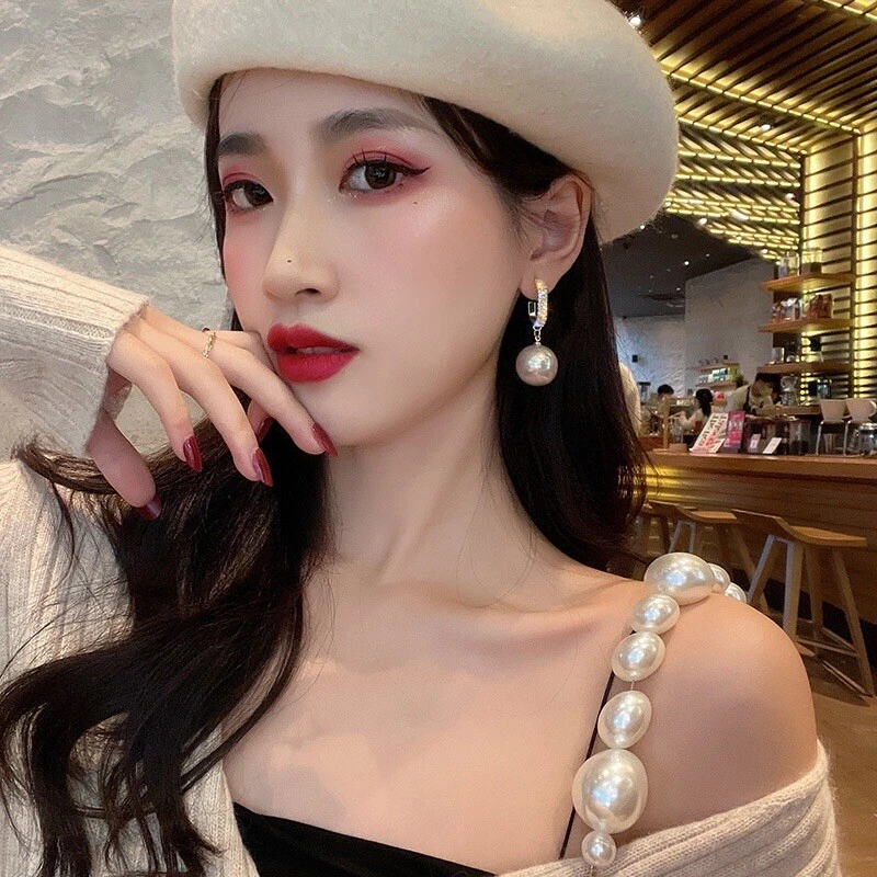 Elegant Korean Style Pearl Drop Earrings with Crystal-Encrusted Hoops