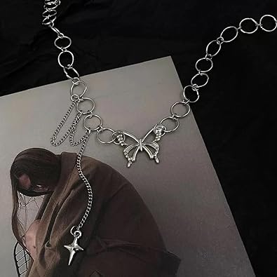 Butterfly neck choker