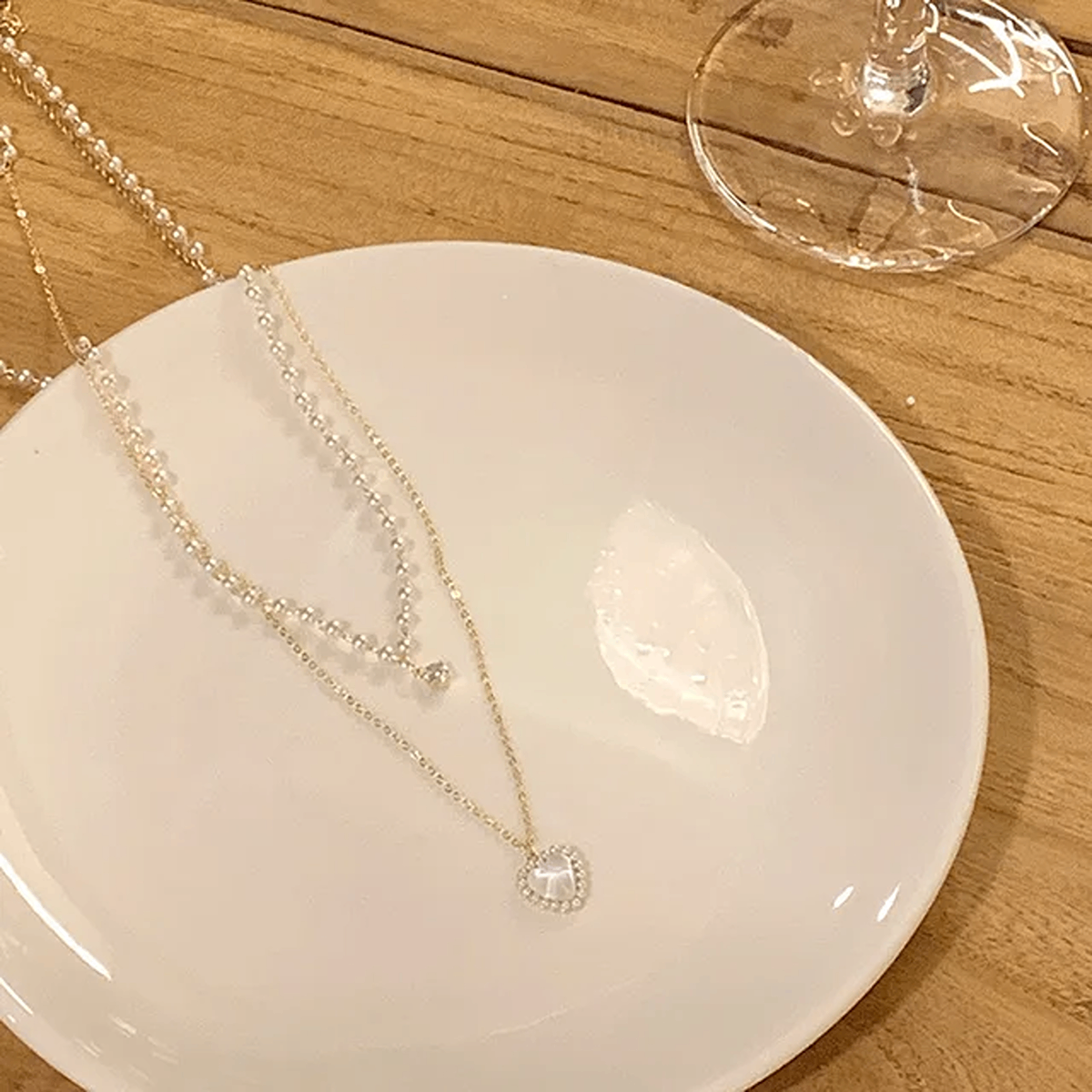 Korean Vintage Pearl Necklace With High-End Design And Broken Silver Shaped Pearl